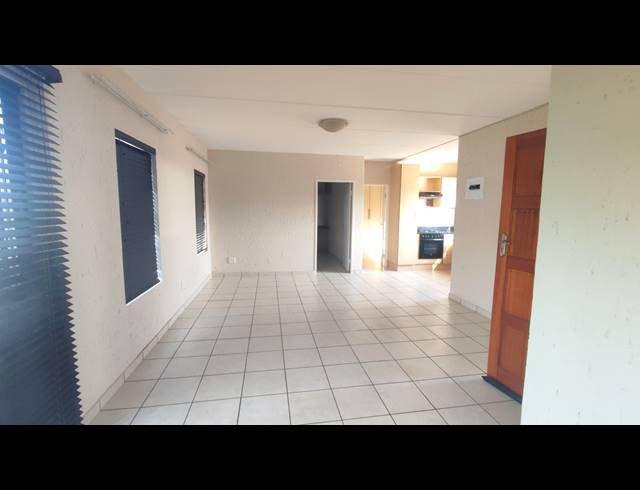 2 BEDROOM FLAT FOR SALE IN THREE RIVERS